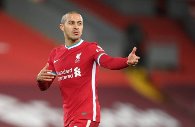 Jose Enrique wants Liverpool to sell Thiago Alcantara this summer